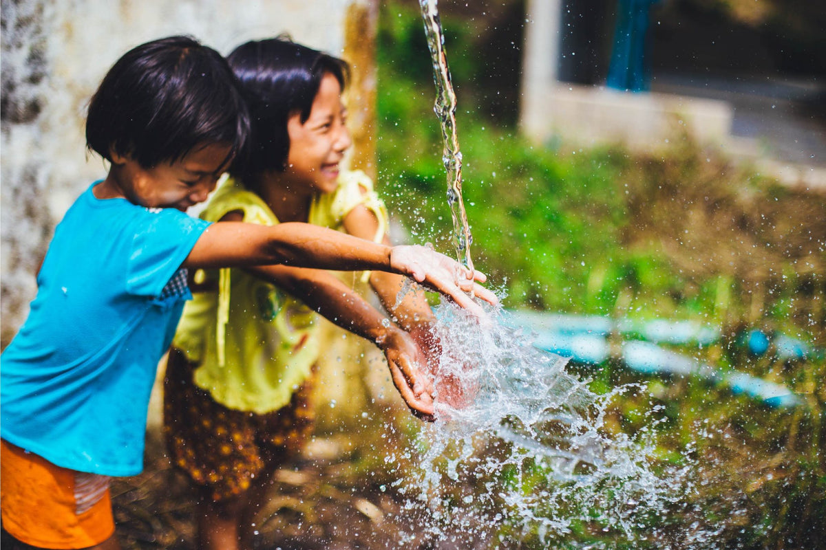 La empresa de agua mineral Auara, primera empresa social española certificada con el sello Social Enterprise. Lainformacion.com