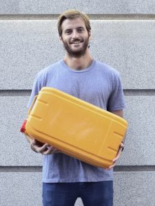 Antonio Espinosa... fundador de AUARA, la startup que lleva agua potable a personas que no la tienen. Ynicio